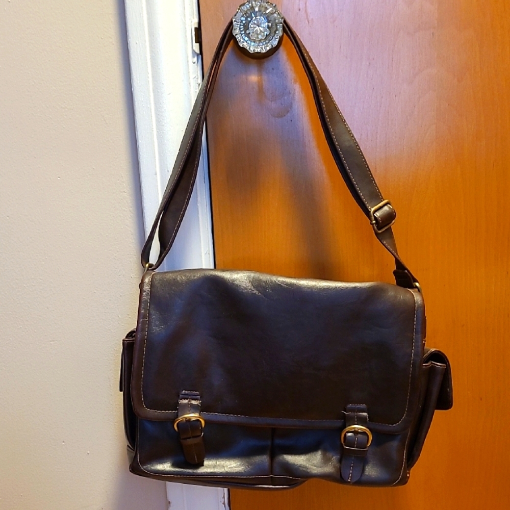Brown Medium Sized Messenger Bag